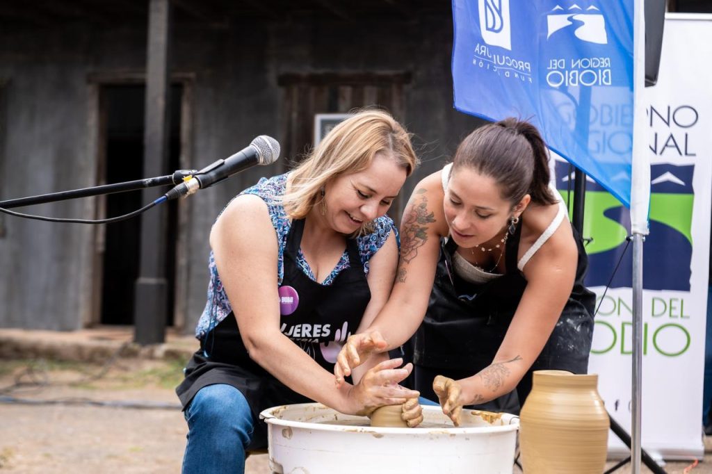 Actividad Artesanía en Cerámica